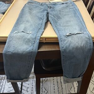 Ann Taylor women’s  Relaxed Blue Jeans